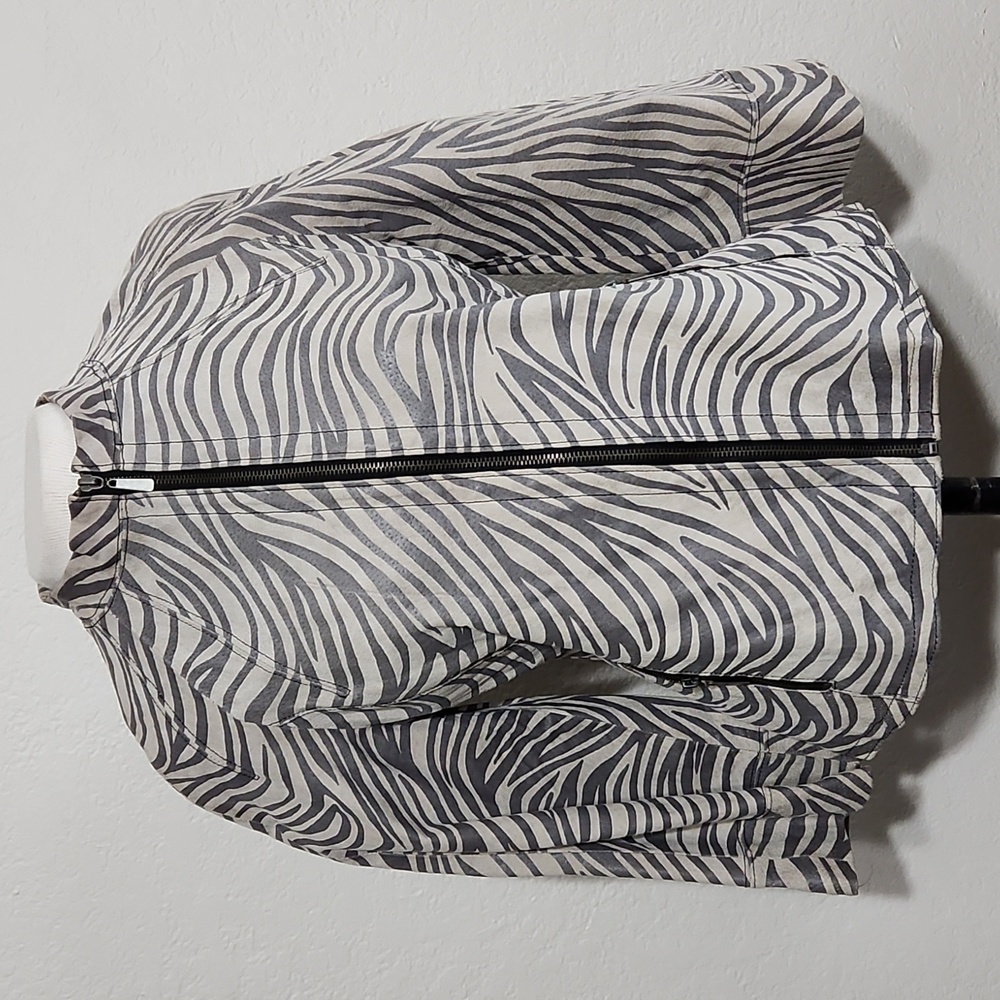 LAL Live A Little Zebra Striped Leather Flared & Qtr. Length Sleeve Zip Up Sz. S